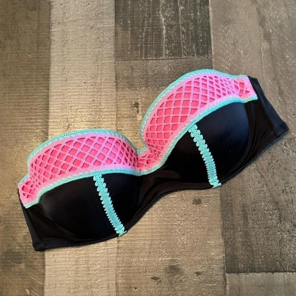 NWOT Shade & Shore Bandeau Bikini Top size 38C